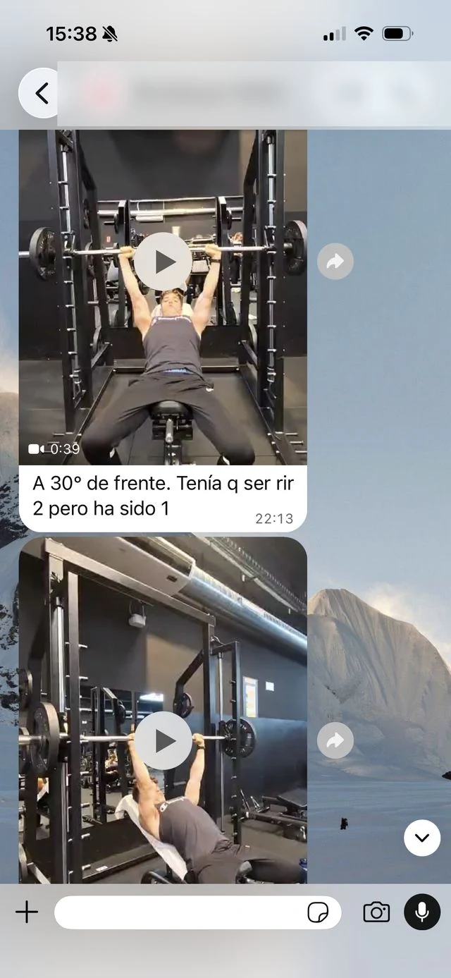 Pol manda el vídeo de su serie por WhatsApp